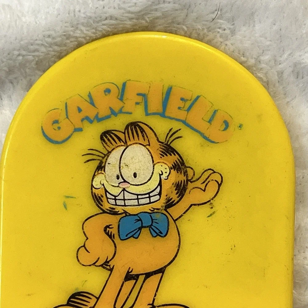 Vintage GARFIELD Plastic Pocket Folding Mirror Replacement Part Piece 1980